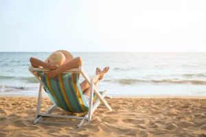 La importancia del descanso y su impacto en la vida laboral — Hotel Akquaaa, Calafell