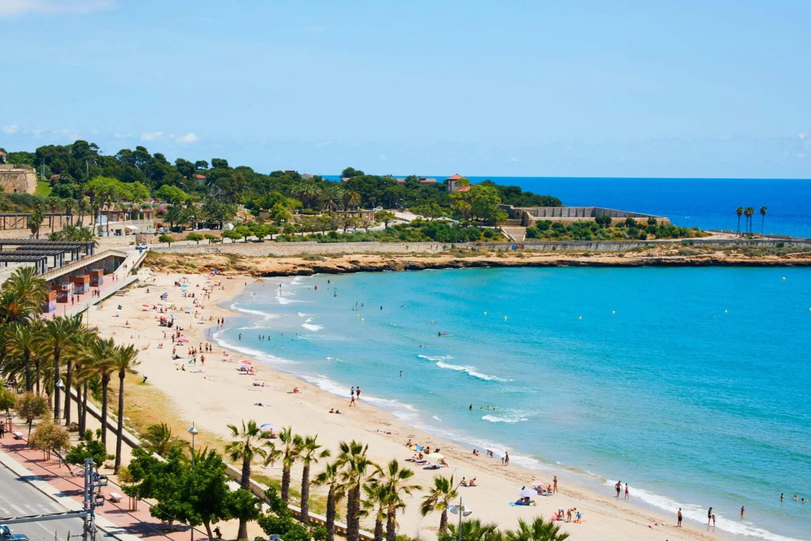 Las mejores playas de la Costa Dorada — Hotel Akquaaa, Calafell