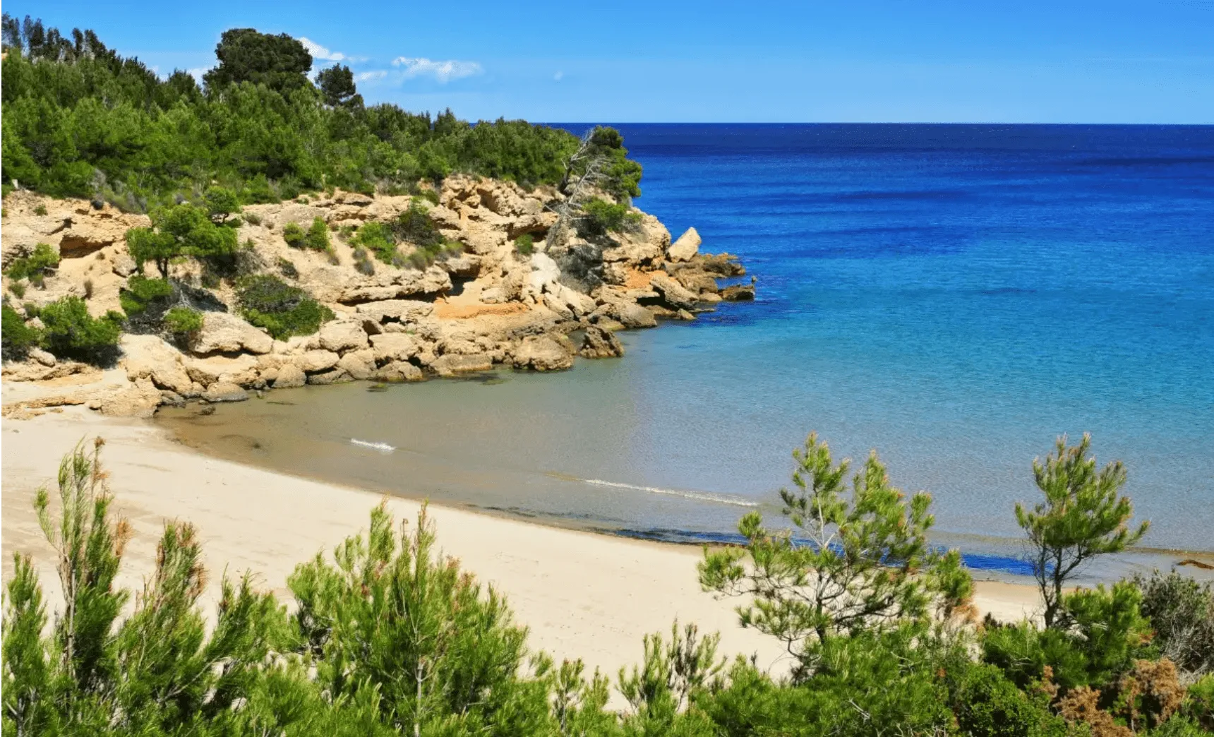Las mejores playas de la Costa Dorada — Hotel Akquaaa, Calafell