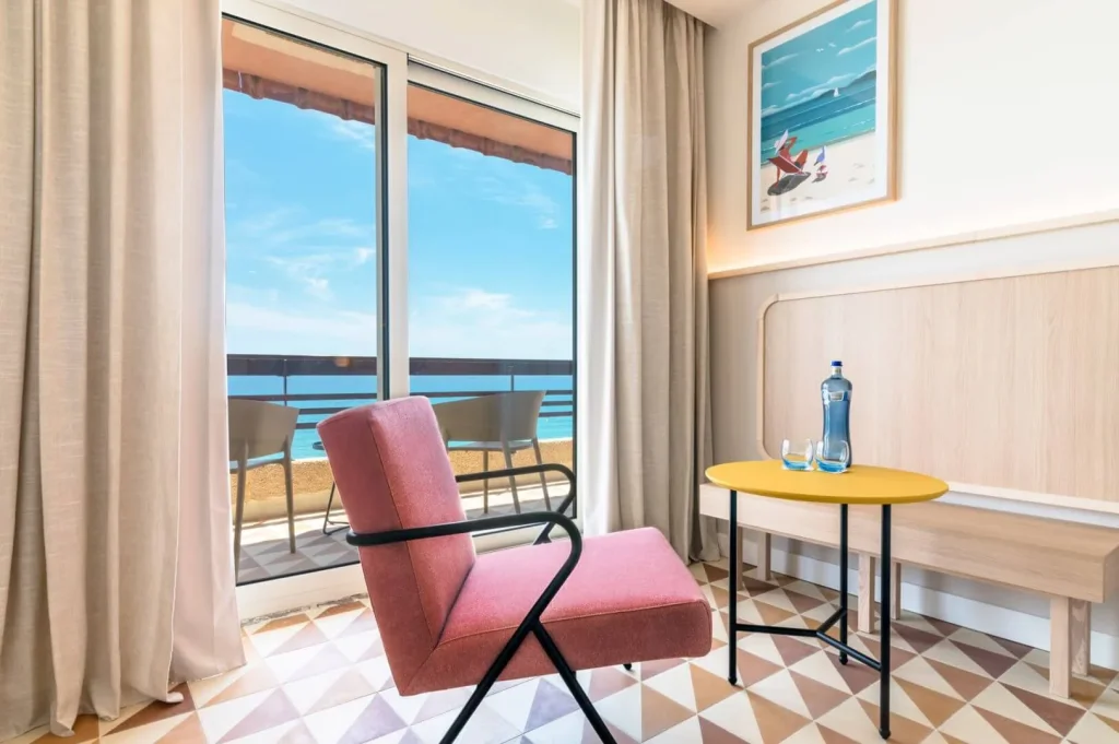 Habitación Deluxe — Hotel Akquaaa, Calafell