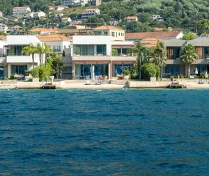 Dormir frente al mar: la experiencia que transforma cualquier escapada — Hotel Akquaaa, Calafell